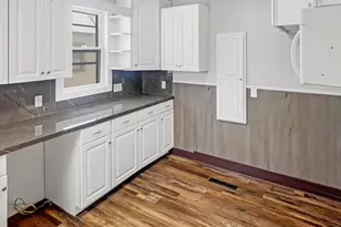 520 E Blue Earth Ave, Fairmont, MN 56031 - Photo 7