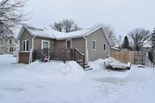 412 Kinney Ave N, Thief River Falls, MN 56701 - Photo 15