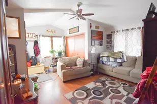 412 Kinney Ave N, Thief River Falls, MN 56701 - Photo 3