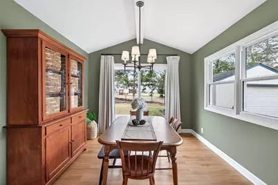 2712 5th Avenue E, North Saint Paul, MN 55109 - Photo 3
