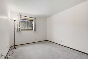 7290 Vista Ct, Eden Prairie, MN 55346 - Photo 11