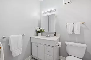 7290 Vista Ct, Eden Prairie, MN 55346 - Photo 9