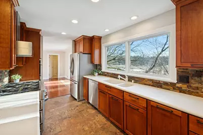 18213 Hermitage Way, Minnetonka, MN 55345 - Photo 3