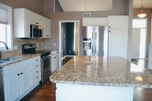 15070 Appaloosa Trail NE, Prior Lake, MN 55372 - Photo 3