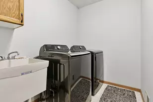 212 Geneva Blvd, Burnsville, MN 55306 - Photo 27