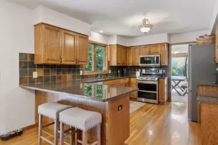 212 Geneva Blvd, Burnsville, MN 55306 - Photo 3