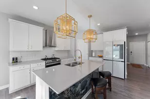 8345 Shire Trail, Woodbury, MN 55129 - Photo 17