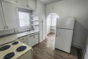 1045 10th St N, Fargo, ND 58102 - Photo 11