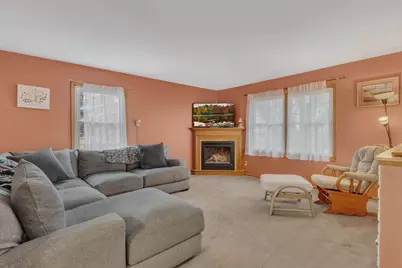 11 N Renstrom Street, Blomkest, MN 56216 - Photo 5