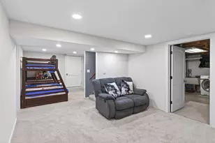 83 Farrell St N, Maplewood, MN 55119 - Photo 25