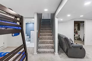 83 Farrell St N, Maplewood, MN 55119 - Photo 15