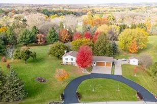 1477 Laurel Ct SE, Rochester, MN 55904 - Photo 3