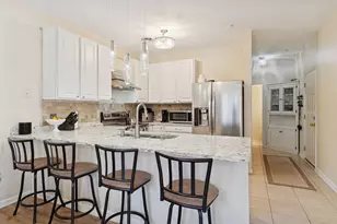 626 Willoughby Way W, Hopkins, MN 55305 - Photo 13