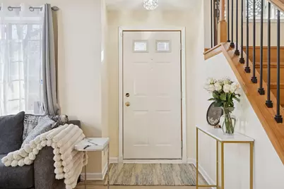 626 Willoughby Way W, Hopkins, MN 55305 - Photo 5