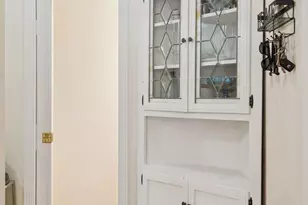 626 Willoughby Way W, Hopkins, MN 55305 - Photo 15