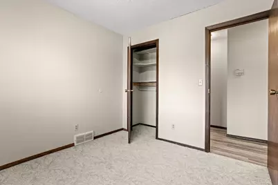 2305 4th Avenue S, Moorhead, MN 56560 - Photo 13