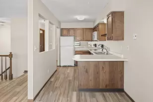 2305 4th Ave S, Moorhead, MN 56560 - Photo 3