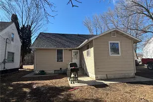 810 13th St, Clarkfield, MN 56223 - Photo 13