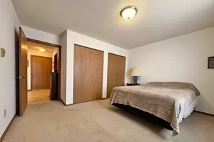 826 Central Ave N, Faribault, MN 55021 - Photo 11