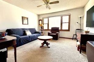 826 Central Ave N, Faribault, MN 55021 - Photo 5