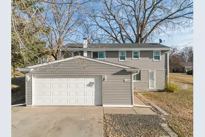 2130 Douglas Drive N, Golden Valley, MN 55422 - Photo 3