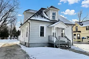 1103 7th St NW, Faribault, MN 55021 - Photo 1