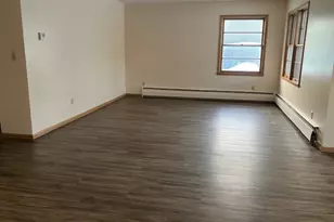 235 9th Ave SE, Waseca, MN 56093 - Photo 7