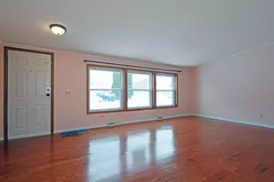 10267 Pierce Pl NE, Blaine, MN 55434 - Photo 5