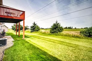 2027 Brittany Ct, Shakopee, MN 55379 - Photo 15