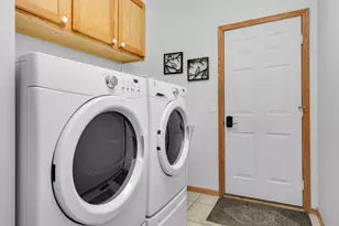 2740 Park View Ct, Little Canada, MN 55117 - Photo 21