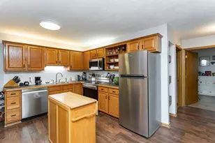 2809 Northern Valley Dr NE, Rochester, MN 55906 - Photo 9