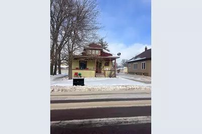 705 E Blue Earth Avenue, Fairmont, MN 56031 - Photo 1