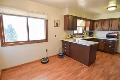 245 Kneale Avenue N, Thief River Falls, MN 56701 - Photo 5