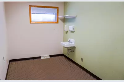 400 Broadway Avenue N, Foley, MN 56329 - Photo 9