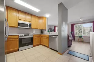 15517 Flight Way, Apple Valley, MN 55124 - Photo 5