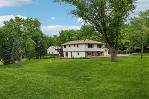 7160 Creekwood Ln, Prior Lake, MN 55372 - Photo 3