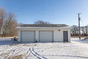 28048 310th St, Bigelow, MN 56117 - Photo 5