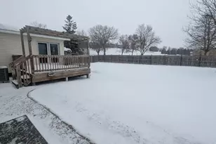 701 Aspen Dr, Saint Peter, MN 56082 - Photo 5