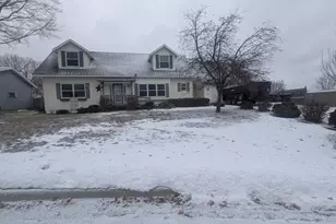 701 Aspen Dr, Saint Peter, MN 56082 - Photo 3