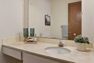 205 Barry Ave S, Wayzata, MN 55391 - Photo 19