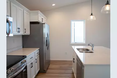 2519 37 Avenue S, Moorhead, MN 56560 - Photo 3