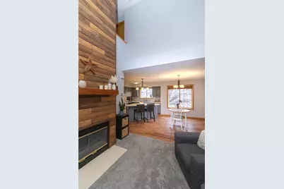 18358 Coneflower Lane, Eden Prairie, MN 55346 - Photo 5