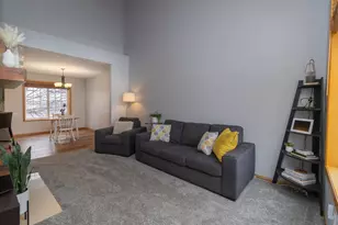 18358 Coneflower Ln, Eden Prairie, MN 55346 - Photo 3