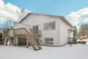 8275 Cypress Ln, Eden Prairie, MN 55347 - Photo 29