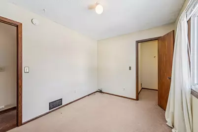 8275 Cypress Lane, Eden Prairie, MN 55347 - Photo 15