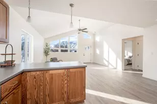 615 NW 7th Ave, Grand Rapids, MN 55744 - Photo 11