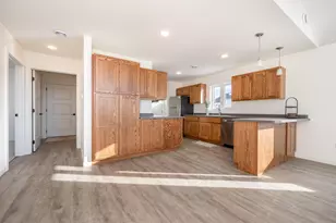 615 NW 7th Ave, Grand Rapids, MN 55744 - Photo 7