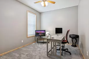 10764 Thone Rd, Woodbury, MN 55129 - Photo 19