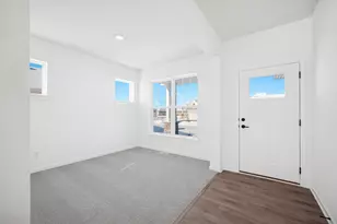 2942 Trinity Dr, Shakopee, MN 55379 - Photo 3