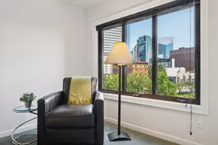 1201 Yale Pl, Minneapolis, MN 55403 - Photo 17